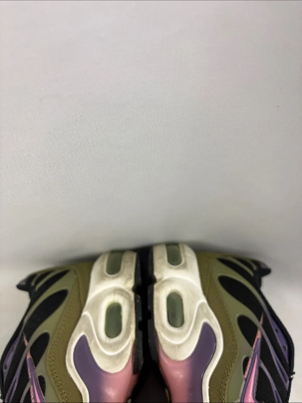 Nike Air Max Plus GS Kids Youth Size 5Y Black Canyon Purple